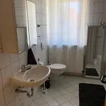Preiswerte 公寓 诺伊基兴